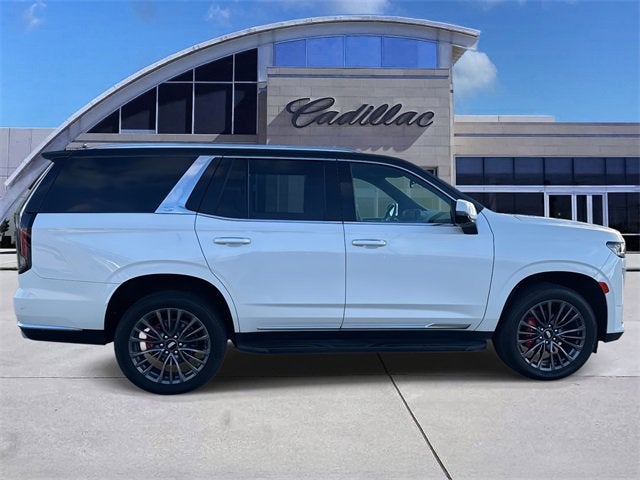 2022 Cadillac Escalade Luxury