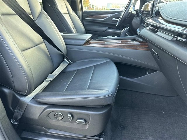 2022 Cadillac Escalade Luxury