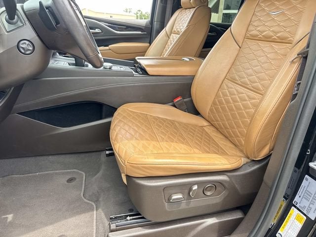 2023 Cadillac Escalade Sport