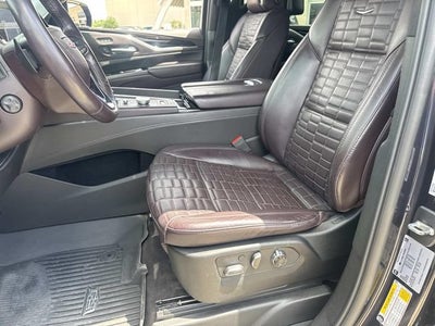 2023 Cadillac Escalade ESV Sport Platinum