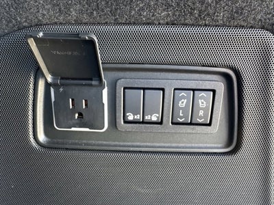 2025 Cadillac Escalade Sport