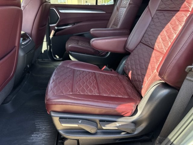 2025 Cadillac Escalade Sport