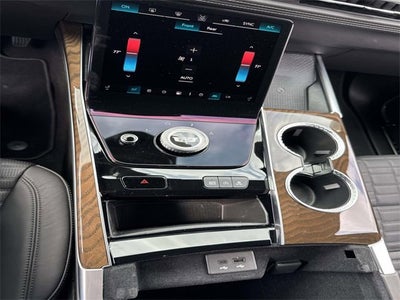 2025 Cadillac Escalade Sport Platinum