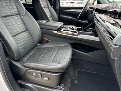 2025 Cadillac Escalade Sport Platinum