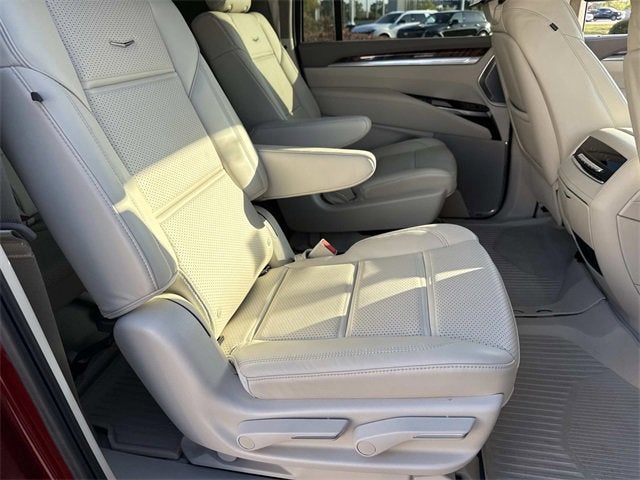 2025 Cadillac Escalade ESV Premium Luxury Platinum