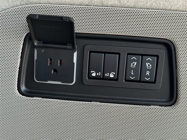 2025 Cadillac Escalade ESV Premium Luxury Platinum