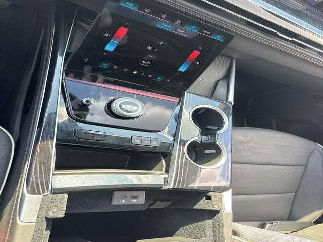 2025 Cadillac Escalade Sport