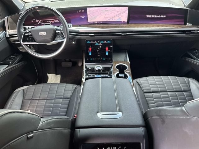 2025 Cadillac Escalade Sport Platinum