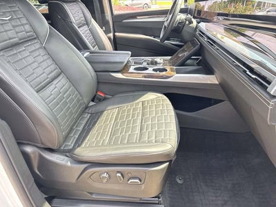 2025 Cadillac Escalade ESV Sport Platinum