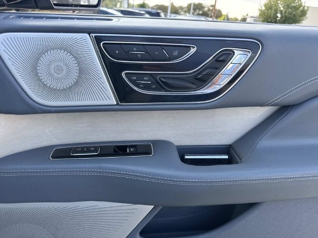 2018 Lincoln Navigator Black Label