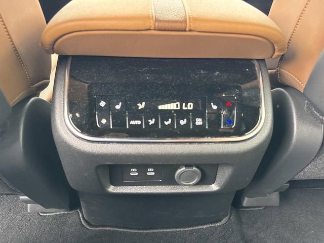 2025 Nissan Armada Platinum Reserve