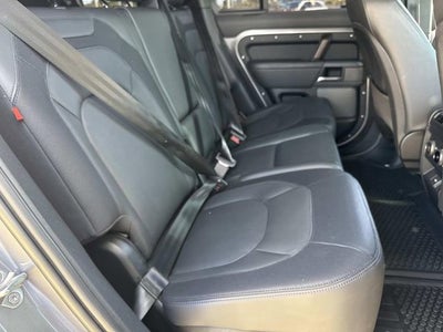 2023 Land Rover Defender X-Dynamic SE