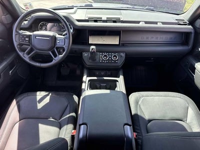 2023 Land Rover Defender X-Dynamic SE
