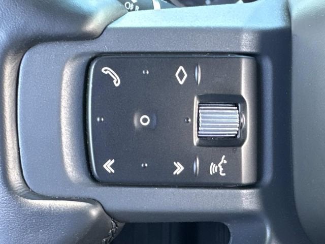 2023 Land Rover Defender X-Dynamic SE