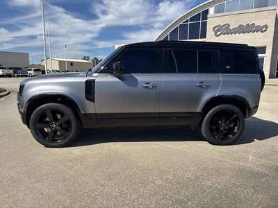 2023 Land Rover Defender X-Dynamic SE