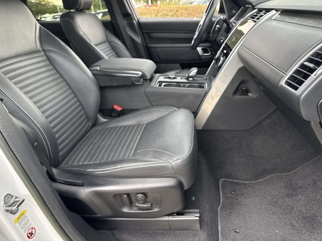 2023 Land Rover Discovery S R-Dynamic