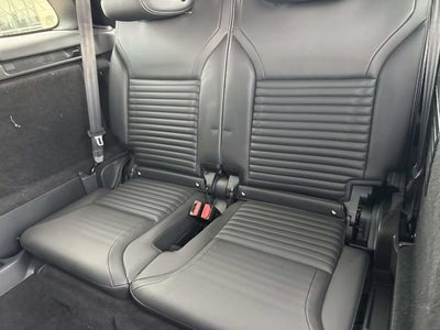 2023 Land Rover Discovery S R-Dynamic