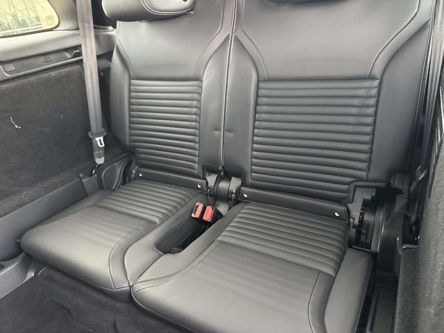 2023 Land Rover Discovery S R-Dynamic
