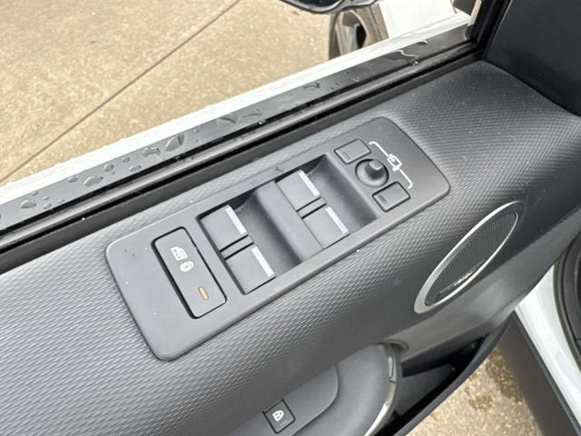 2023 Land Rover Discovery S R-Dynamic