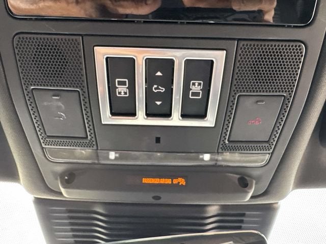 2023 Land Rover Discovery S R-Dynamic