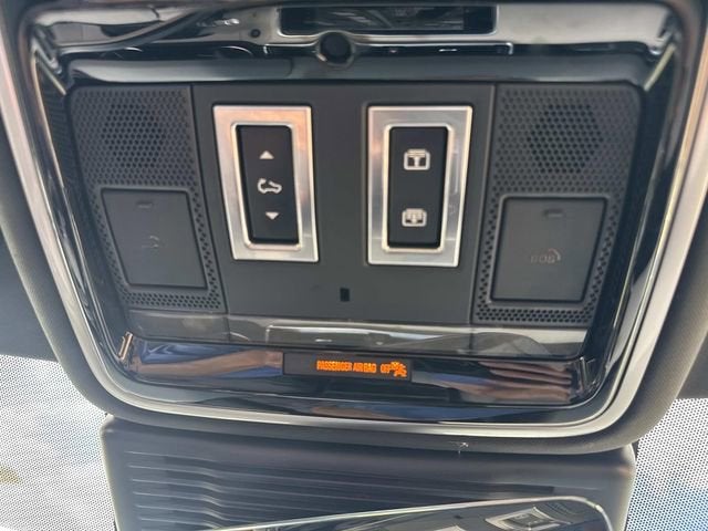 2022 Land Rover Range Rover Velar R-Dynamic S