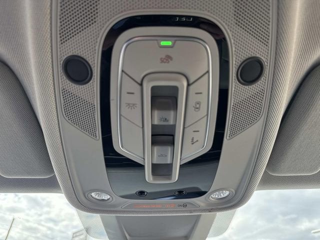 2021 Audi Q8 Prestige