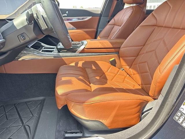 2026 BMW 7 Series 760i xDrive